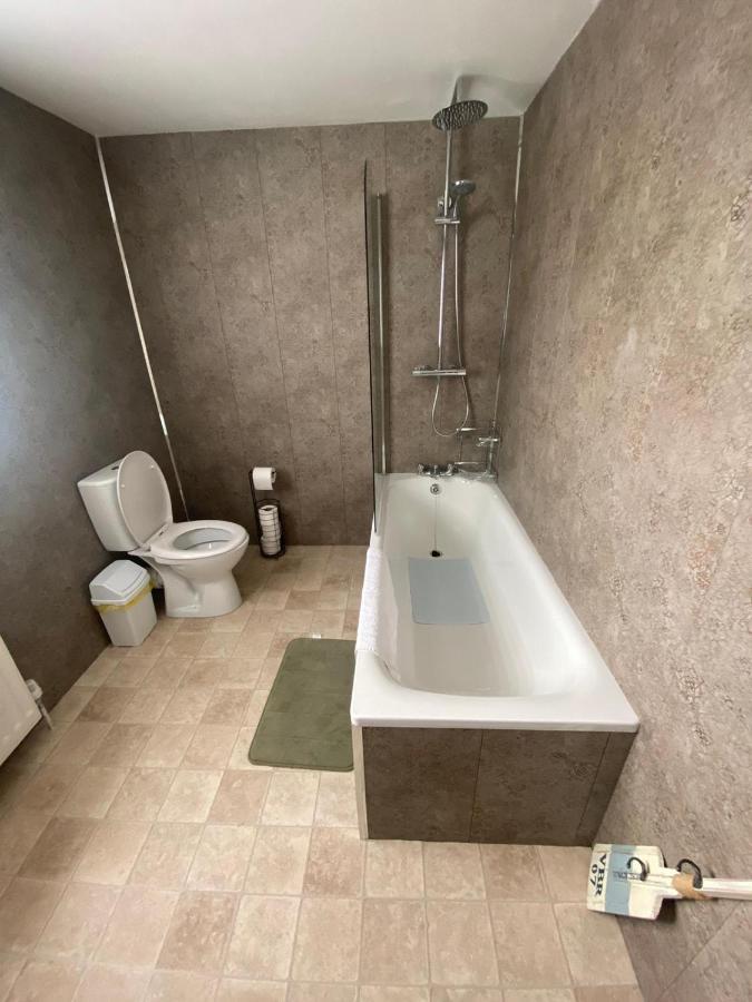 בלפסט Mairead - Cosy Property In Gaeltacht Quarter מראה חיצוני תמונה