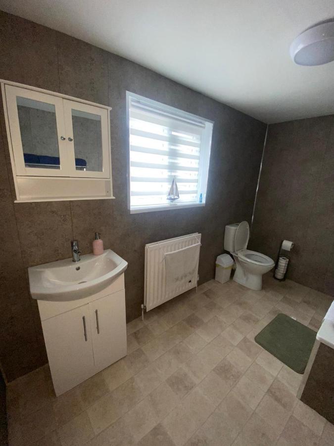 בלפסט Mairead - Cosy Property In Gaeltacht Quarter מראה חיצוני תמונה